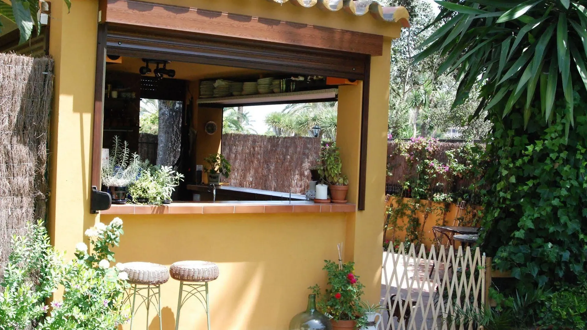 Family Hotel Al- Ana Marbella 3*, Estepona
